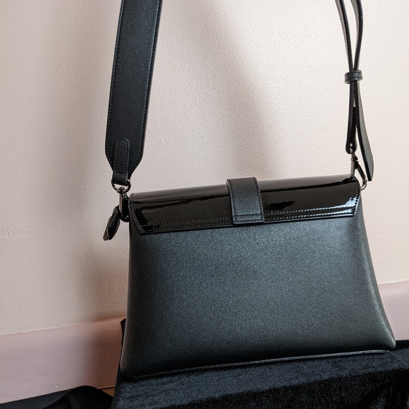 Gunas New York Emily Vegan Leather Crossbody/Clutch Handbag (like new) - Picture 7 of 11